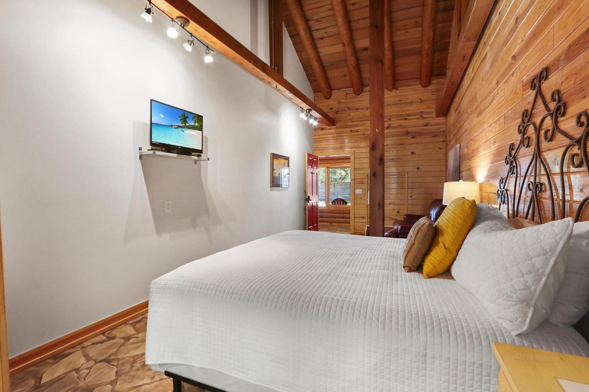 Wimberley Log Cabins Resort And Suites- Unit 2 Exterior foto